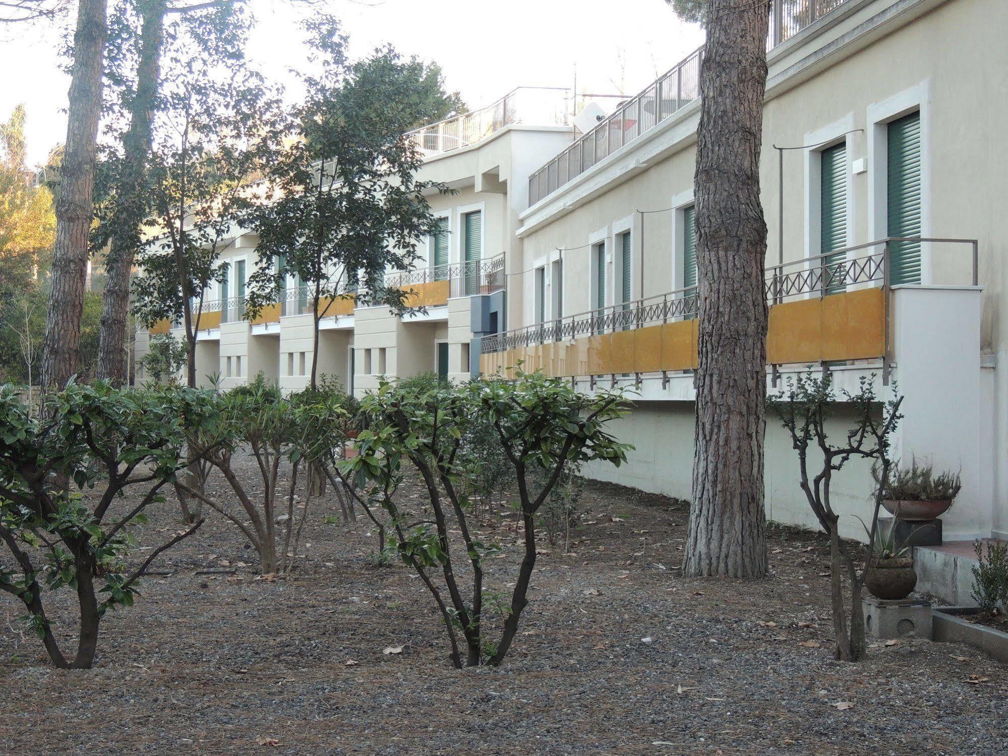 Hotel Zeus Pompei Bagian luar foto